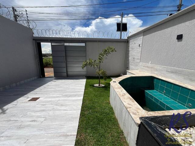 #82 - Casa para Venda em Goiânia - GO - 3